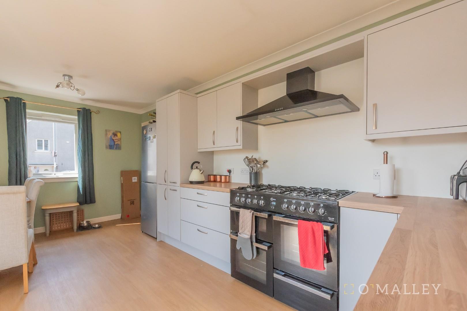 12. Kitchen 4.jpg